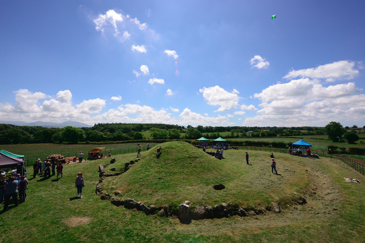 An event at Bryn Celli Ddu in 2018