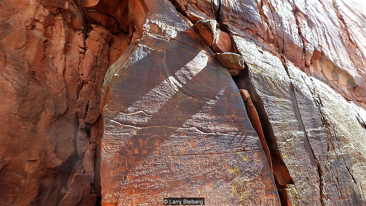 rock art calendar in Arizona which marks the passing of the seasons