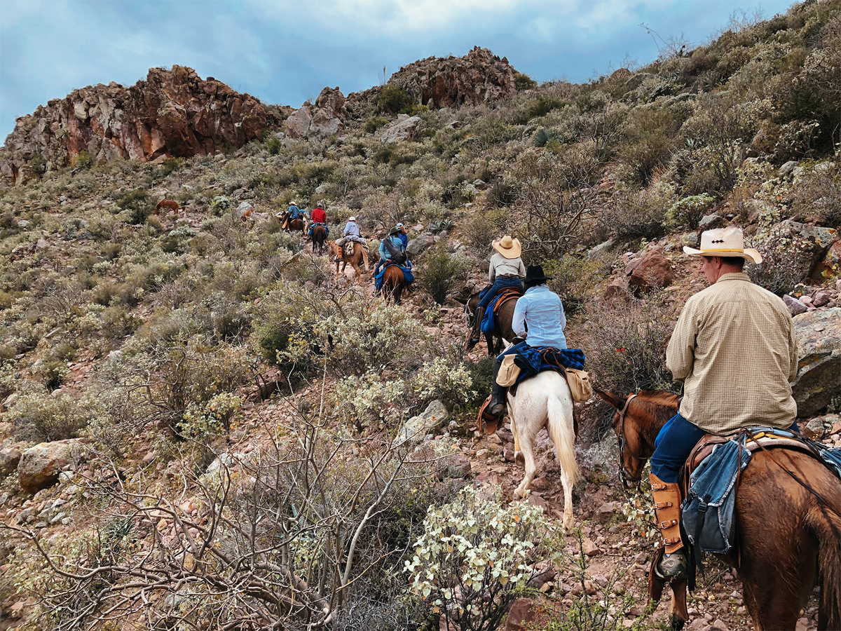 California Rock Art Foundation CRAF trips Baja California Mexico Saddling South Sierra San Francisco Great Mural Rock Painting Tradition