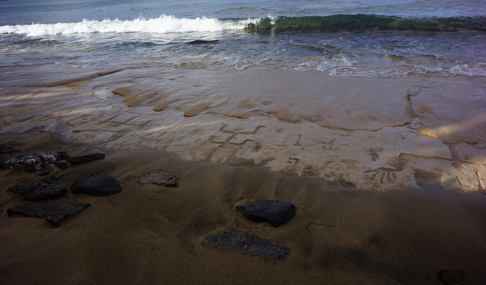 Rock carvings in Hawaii