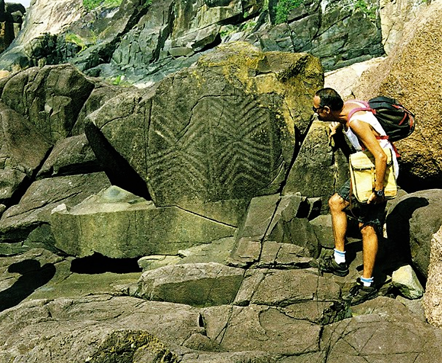 Brazilian archaeologist rock art reseacher Keler Lucas Brazil sacred symbols cave monuments astronomical observatories solstitial equinoctial alignments