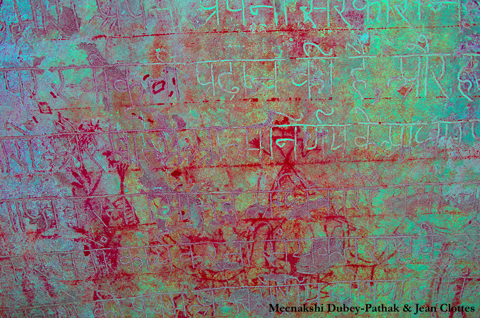Ritually vandalized rock art site in central India