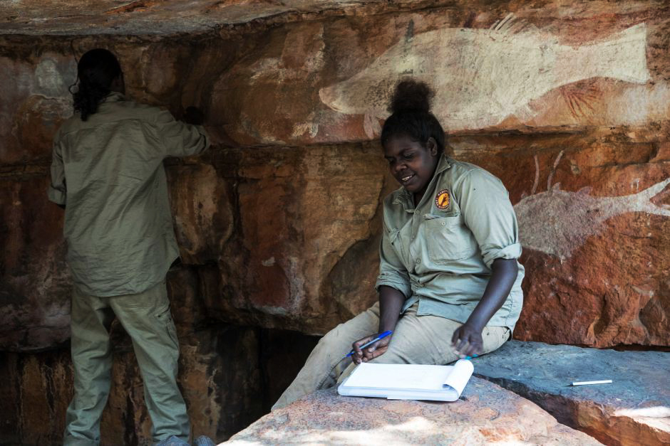 Aboriginal rangers discover rock art sites in Arnhem Land, Australia