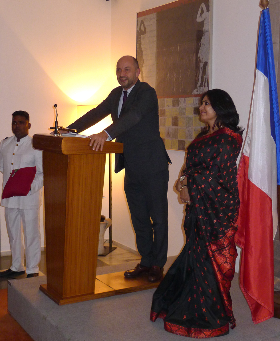Meenakshi receives the Chevalier award