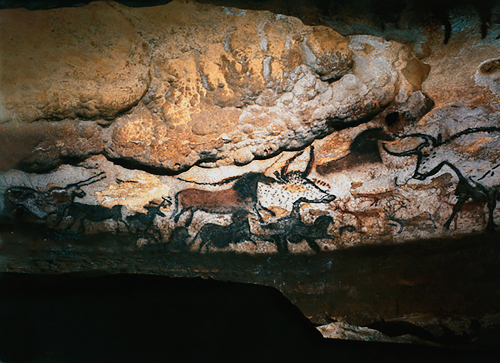 lascaux cave art paintings france