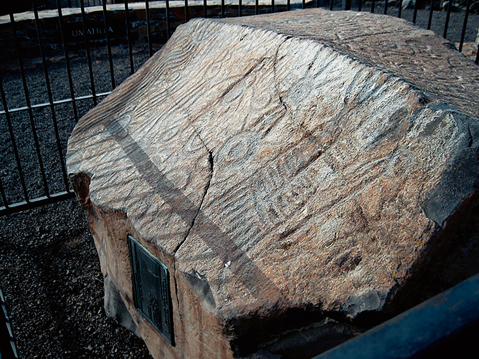 Oregon Territory America Rock Art Petroglyphs Pictographs