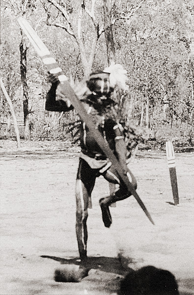 aborigine dancer australia