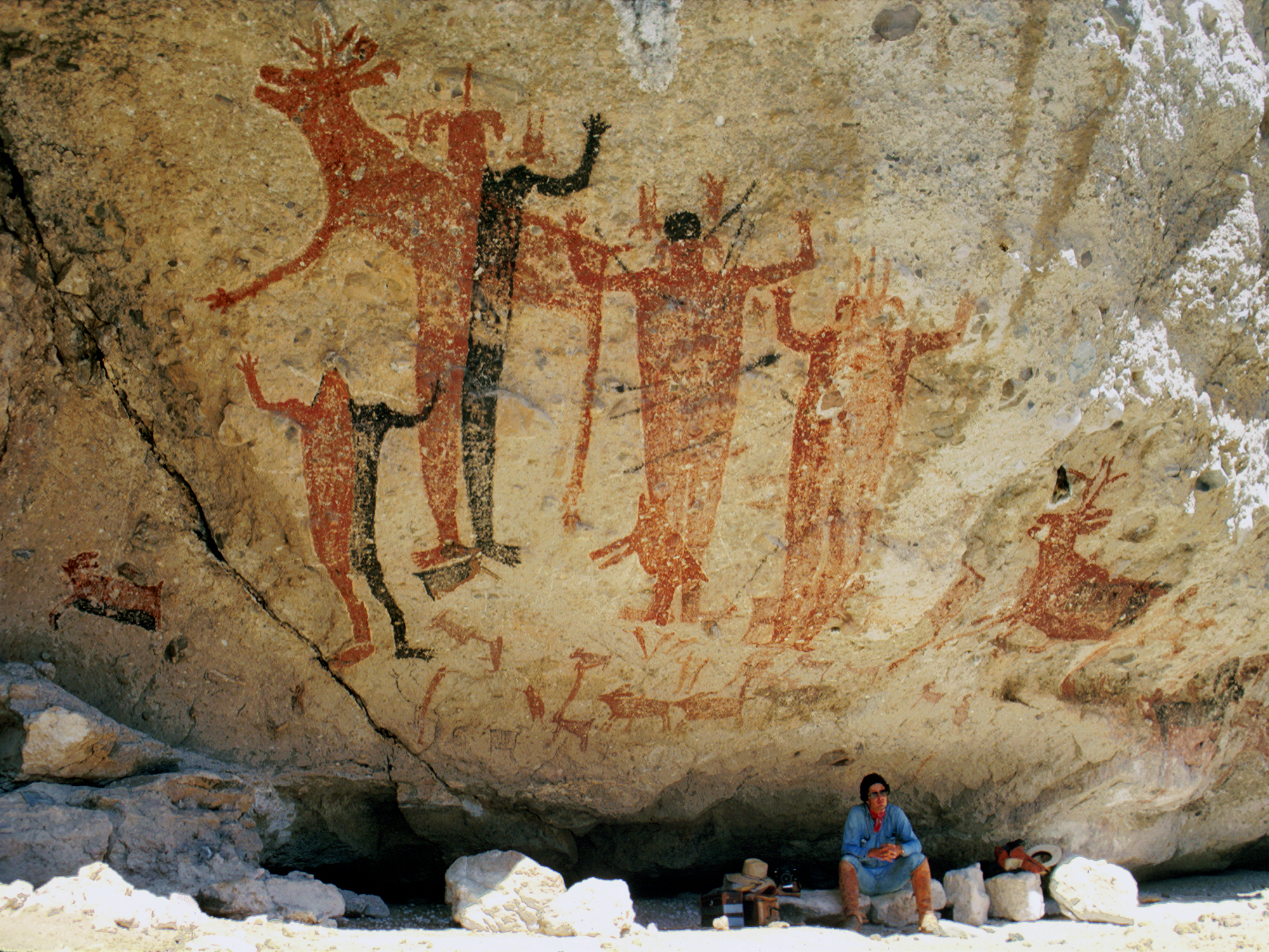 Cueva de las Flechas Cave Art Paintings Baja California Peninsula Mexico California