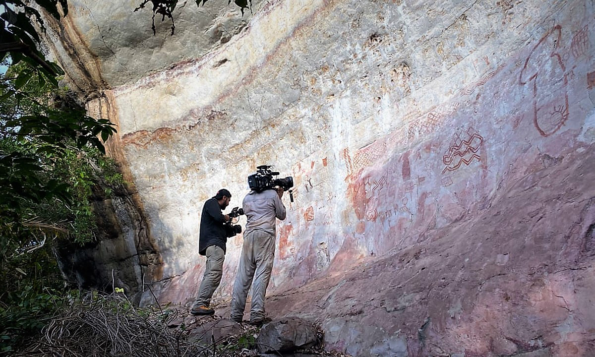 Colombia Amazon rain forest rock art animals humans archaeologists paintings