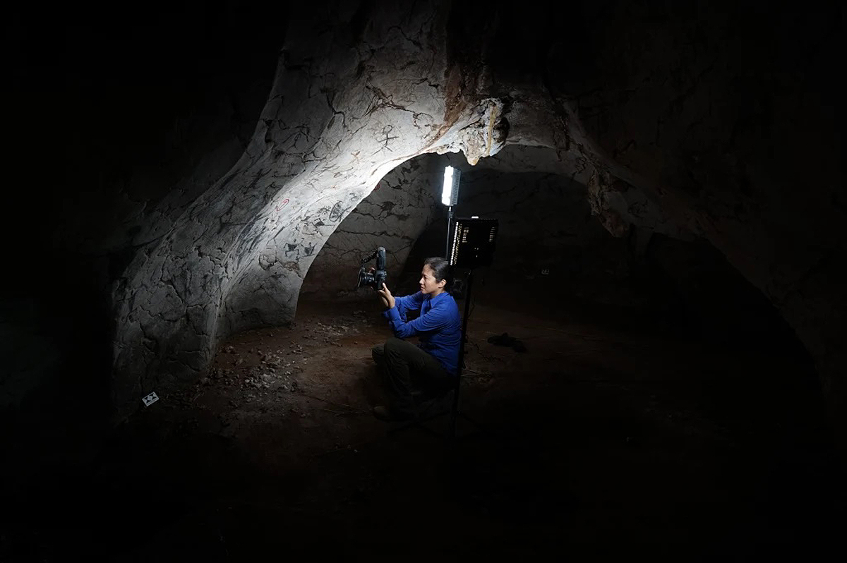 rock art digital technology images Indigenous sites bushfires Australia Baloon Cave
