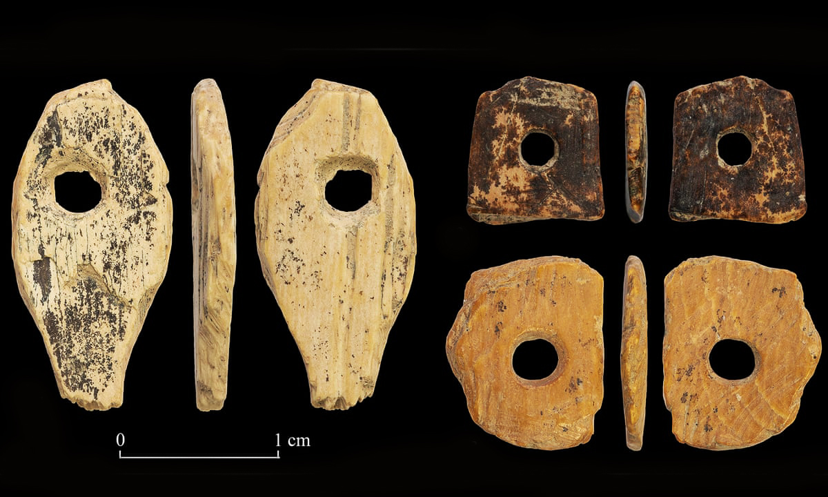 Neanderthals early human art sapiens Homo floresiensis Homo luzonesis Denisovans rings beads