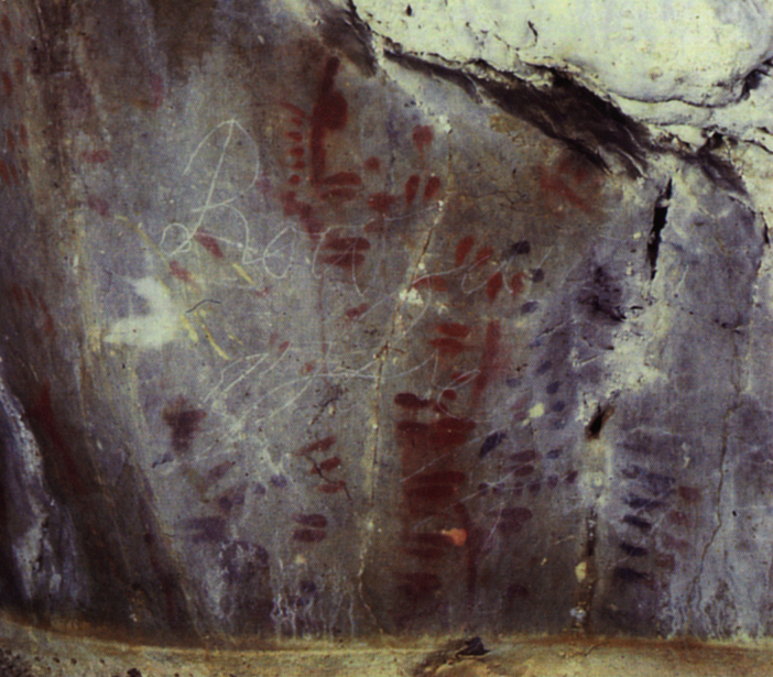 Symbols in the French cave of Niaux