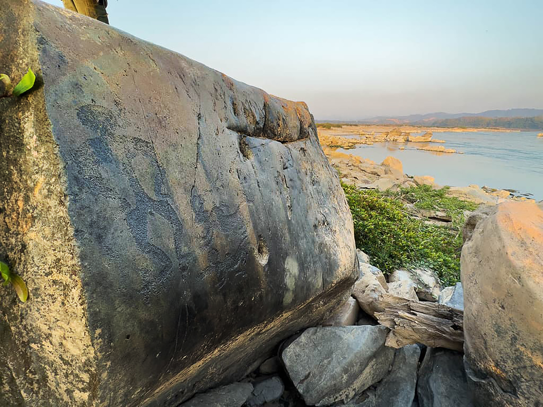 The rock art at Pak Lai, Sainyabuli province