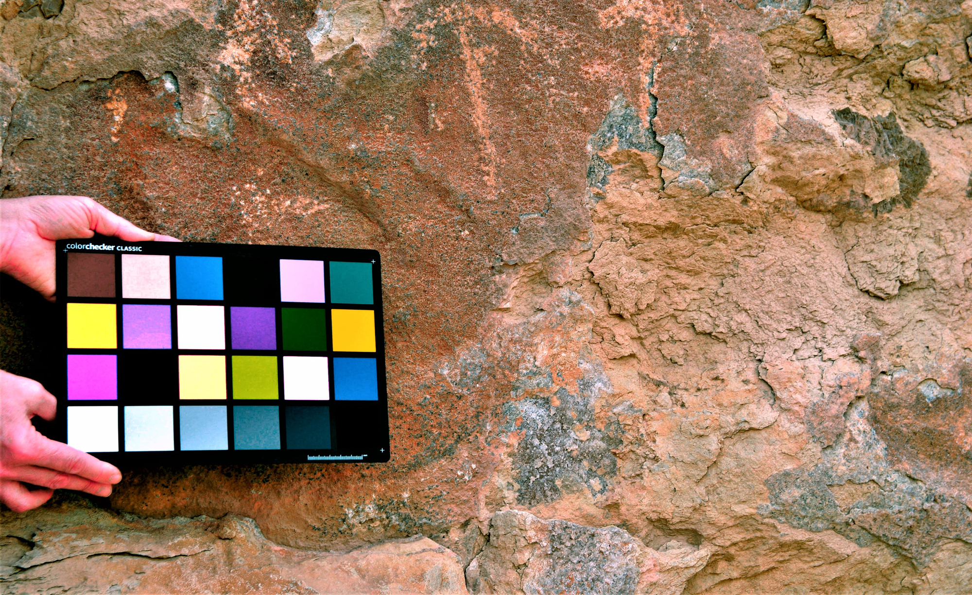 Using a colour checker to correct colour deficiencies in the photography