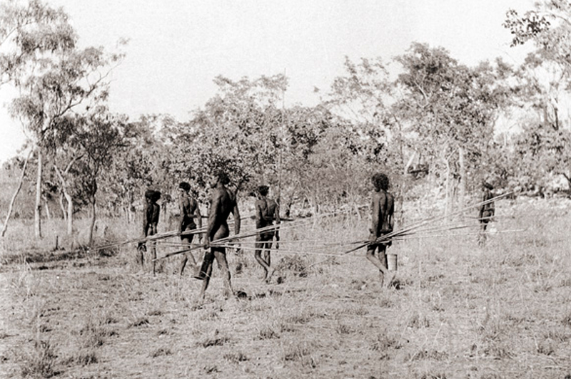 Unambal hunting group